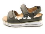 Sandalia de piel natural, color verde kaki. G Comfort